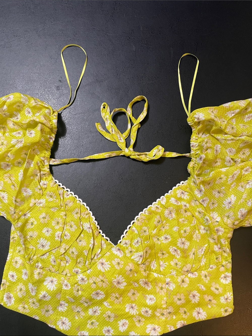 Yellow Floral Puff-Sleeve Crop Top, open back, Sky to Moon Sz.S runs small NEW